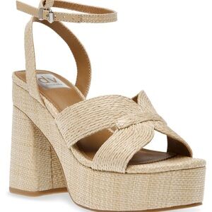 DV by Dolce Vita Waylan Platform Sandals  (Natural)